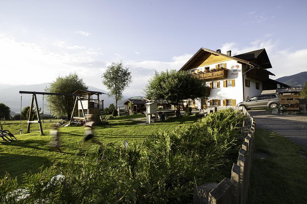 Hoelzlhof Brunico Exteriér fotografie